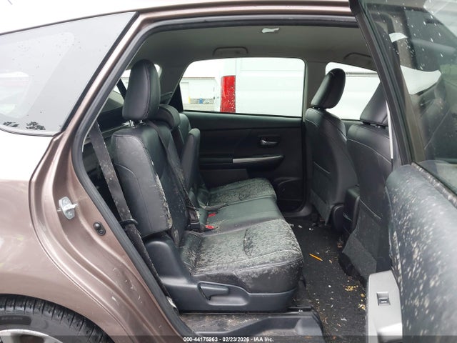 JTDZN3EU7FJ028998 Toyota Prius V Five