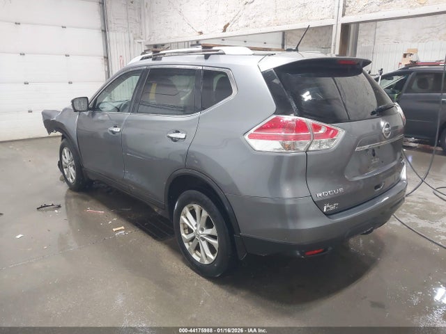KNMAT2MV6FP577094 Nissan ROGUE SV
