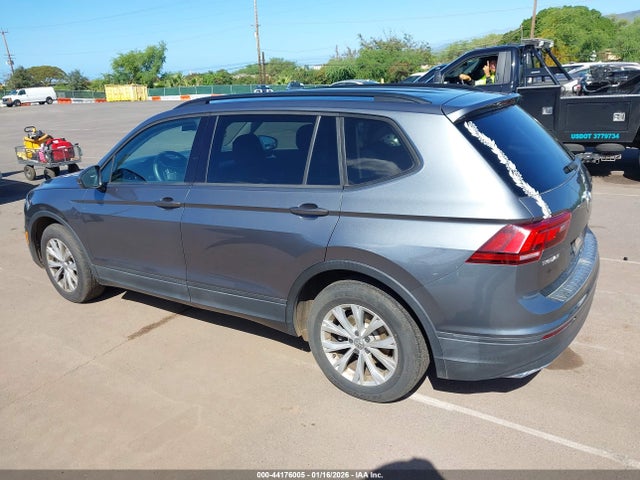 Volkswagen Tiguan 2.0t S 2019 3VV1B7AX7KM117675 Image 3