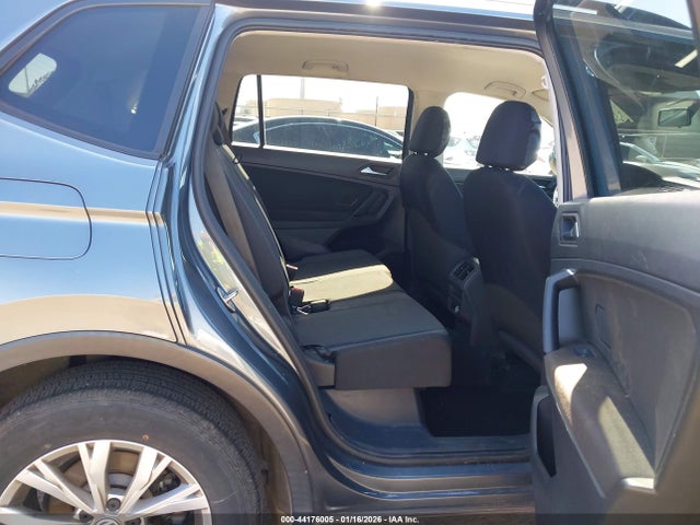 Volkswagen Tiguan 2.0t S 2019 3VV1B7AX7KM117675 Image 8