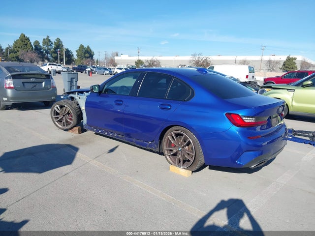 2022 BMW 3 SERIES 3MW5U7J05N8C24666 Photo 2