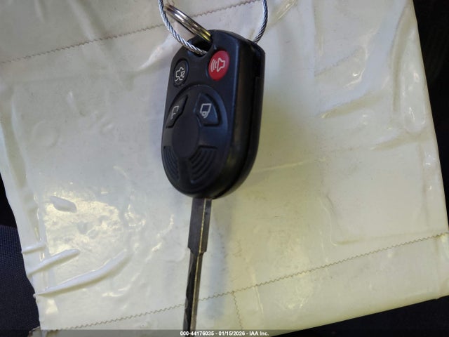 1FADP3K27JL284567 Ford FOCUS SE
