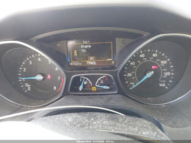 1FADP3K27JL284567 Ford FOCUS SE