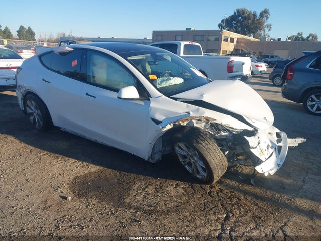 2022 TESLA MODEL Y 7SAYGDEE5NF487380 Photo 0