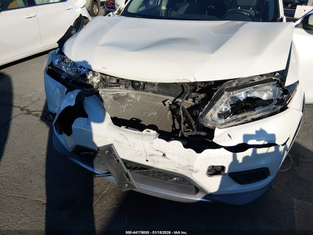 KNMAT2MT3GP720681 Nissan ROGUE SV