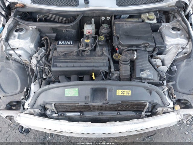 2006 MINI COOPER WMWRC33516TK94083 Photo 9