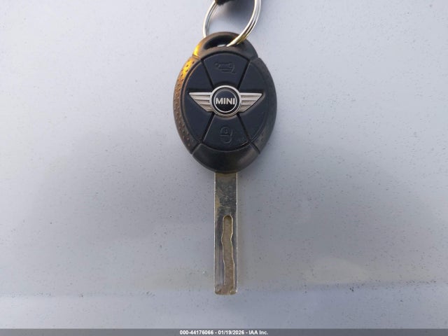 2006 MINI COOPER WMWRC33516TK94083 Photo 10