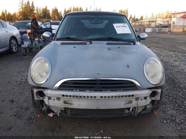 2006 MINI COOPER WMWRC33516TK94083 Photo 5