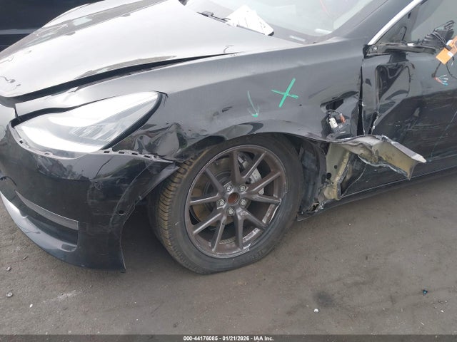 2020 TESLA MODEL 3 5YJ3E1EA3LF743909 Photo 5