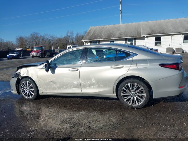44176089 :رقم المزاد ، 58ADZ1B17LU066954 vin ، 2020 Lexus Es 350 مزاد بيع