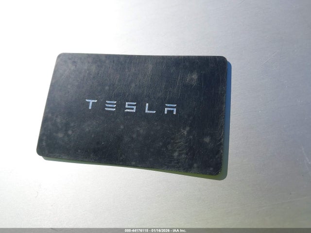 2021 TESLA MODEL 3 5YJ3E1EB8MF001239 Photo 10