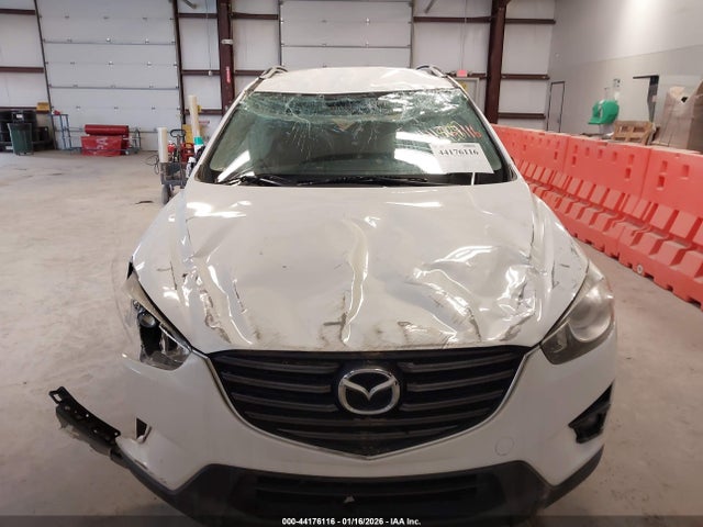 44176116 :رقم المزاد ، JM3KE2CY5G0678087 vin ، 2016 Mazda Cx-5 Touring مزاد بيع