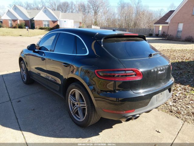 2016 PORSCHE MACAN WP1AB2A55GLB56322 Photo 2