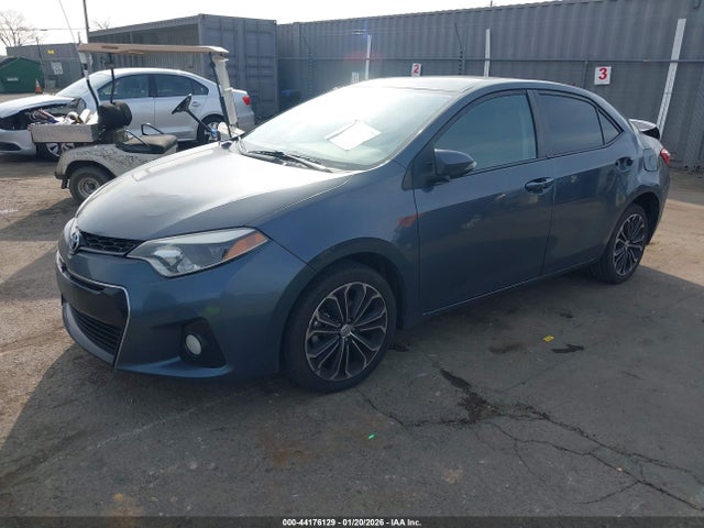 Toyota Corolla S Premium 2016 5YFBURHE1GP415197 Image 2