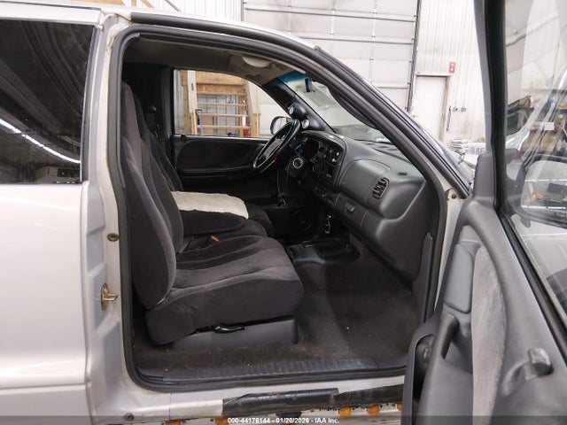 2000 DODGE DAKOTA 1B7GL22X7YS755741 Photo 4