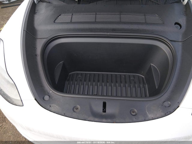 2023 TESLA MODEL Y 7SAYGDEE9PF898056 Photo 9