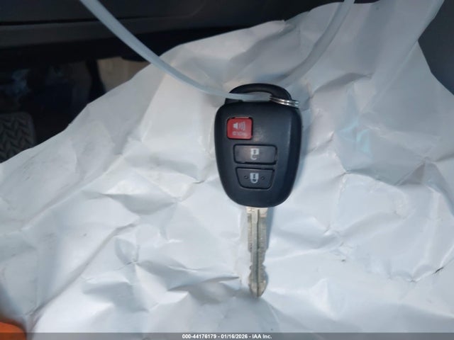 5TDZZRFH7KS339272 Toyota Highlander Le