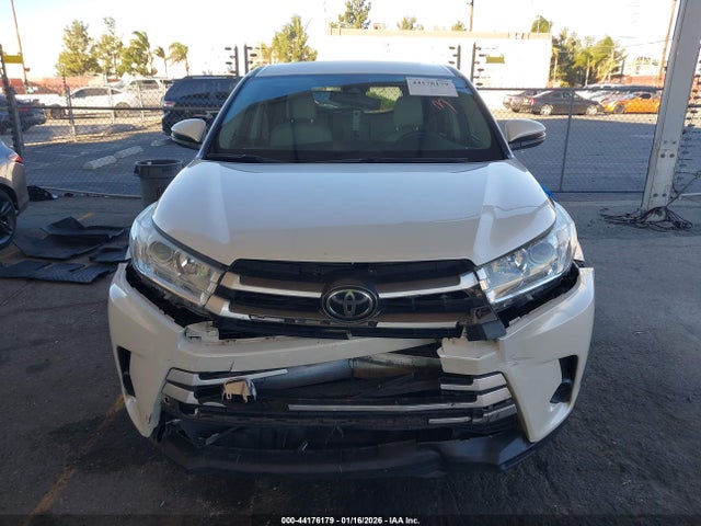 5TDZZRFH7KS339272 Toyota Highlander Le