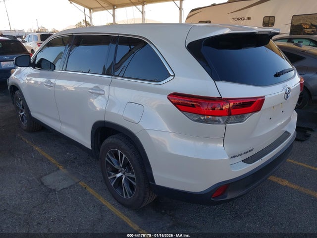 5TDZZRFH7KS339272 Toyota Highlander Le