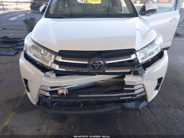5TDZZRFH7KS339272 Toyota Highlander Le