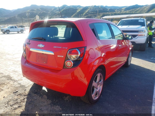 1G1JE6SB2F4192507 Chevrolet Sonic Ltz Auto