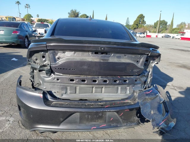 2C3CDXHG4MH640343 Dodge Charger Gt Rwd