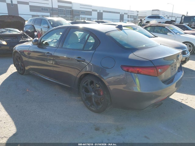 44176219 :رقم المزاد ، ZARFAMAN9L7635681 vin ، 2020 Alfa Romeo Giulia Rwd مزاد بيع