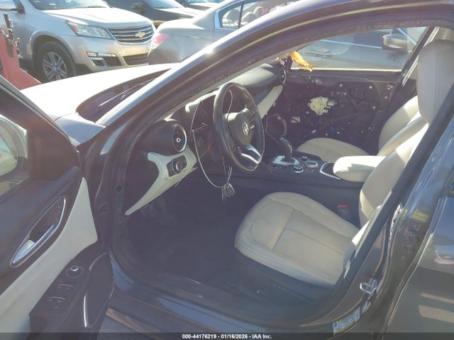 44176219 :رقم المزاد ، ZARFAMAN9L7635681 vin ، 2020 Alfa Romeo Giulia Rwd مزاد بيع