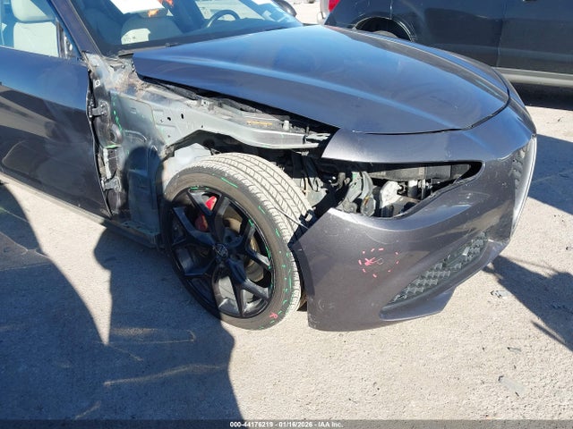 44176219 :رقم المزاد ، ZARFAMAN9L7635681 vin ، 2020 Alfa Romeo Giulia Rwd مزاد بيع