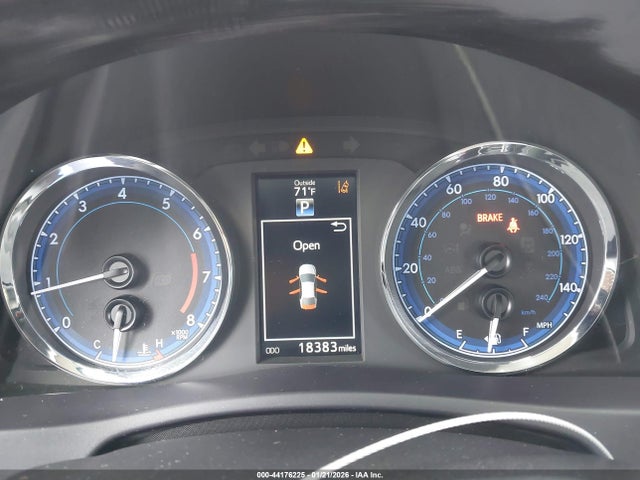 5YFBURHE5JP766914 Toyota Corolla Se/xse