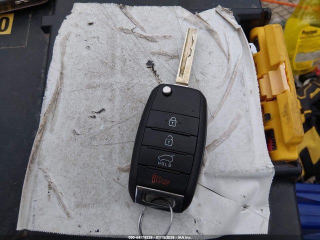 2017 KIA SORENTO 5XYPGDA32HG249206 Photo 10