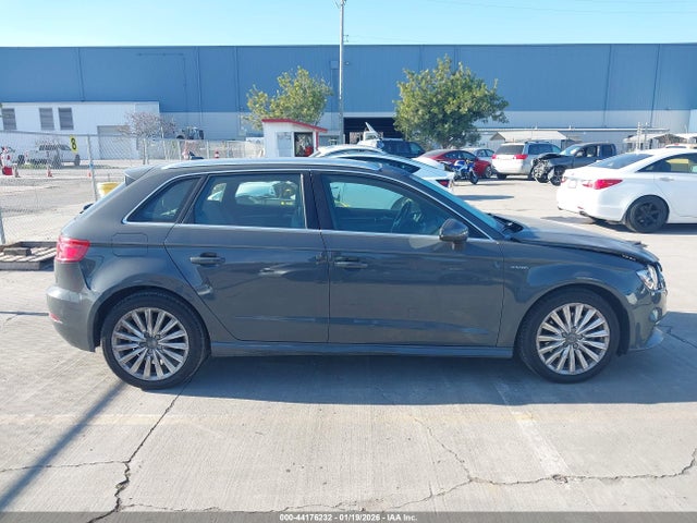 Audi A3 E-tron 1.4t Premium 2017 WAUTPBFF7HA135303 Image 13