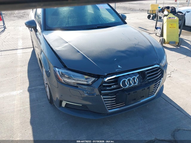 Audi A3 E-tron 1.4t Premium 2017 WAUTPBFF7HA135303 Image 6