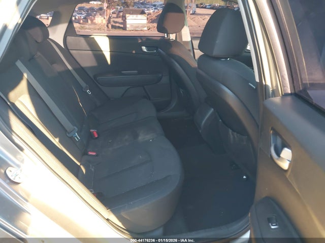 5XXGT4L32GG089324 KIA Optima Lx