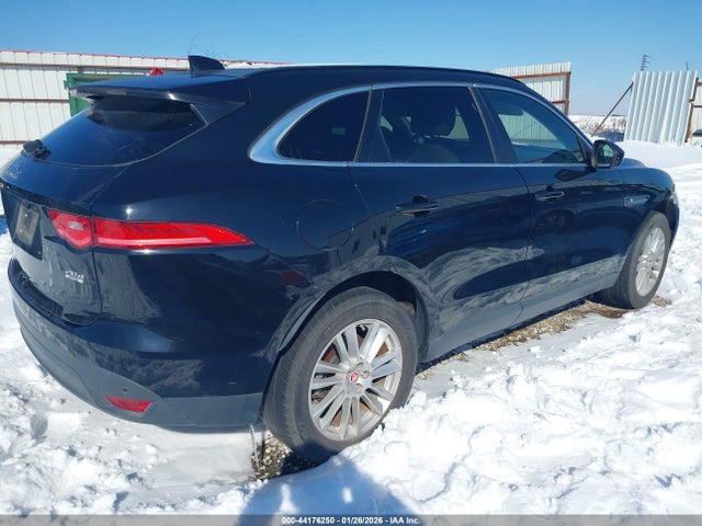 2017 JAGUAR F-PACE SADCK2BN1HA491037 Photo 3