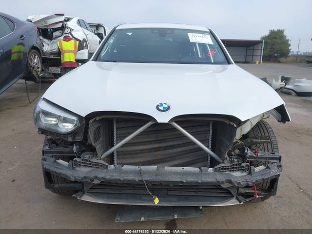 5UXTR7C5XKLF23788 BMW X3 Sdrive30i