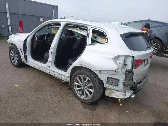 5UXTR7C5XKLF23788 BMW X3 Sdrive30i