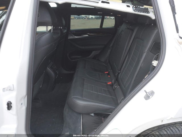 5UXTR7C5XKLF23788 BMW X3 Sdrive30i