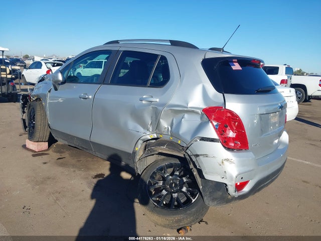 2022 CHEVROLET TRAX KL7CJLSM4NB558132 Photo 2