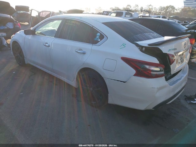 1N4AL3AP2HC491793 Nissan Altima 2.5 Sr