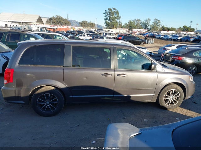 2C4RDGCG9HR695674 Dodge Grand Caravan Sxt