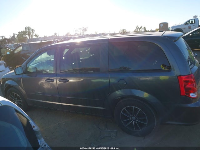 2C4RDGCG9HR695674 Dodge Grand Caravan Sxt