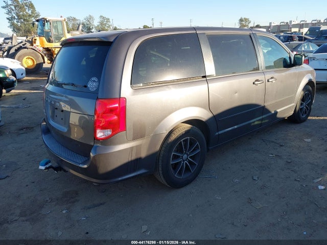 2C4RDGCG9HR695674 Dodge Grand Caravan Sxt