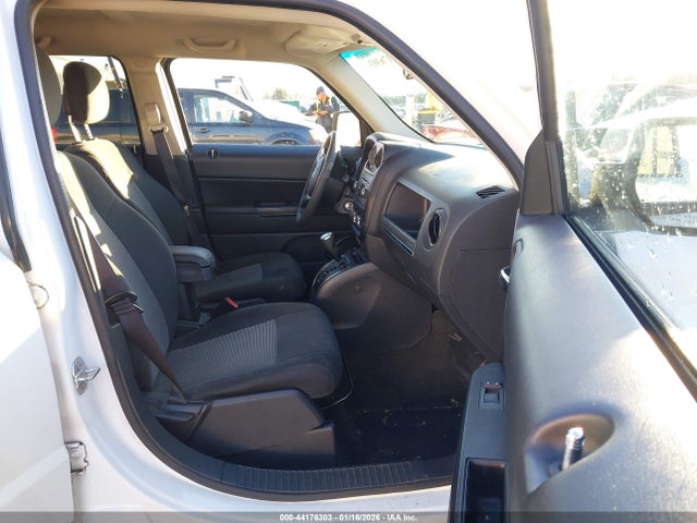 1C4NJPBA7HD118746 Jeep Patriot Sport Fwd