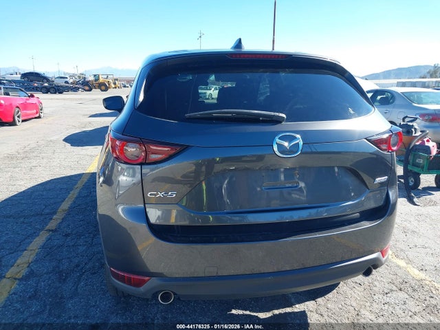 Mazda Cx-5 Touring 2018 JM3KFACM6J1456888 Image 17
