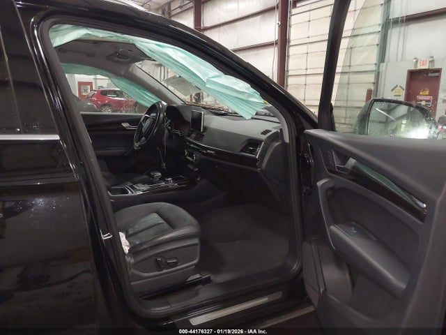 2018 AUDI Q5 WA1BNAFY3J2098972 Photo 4