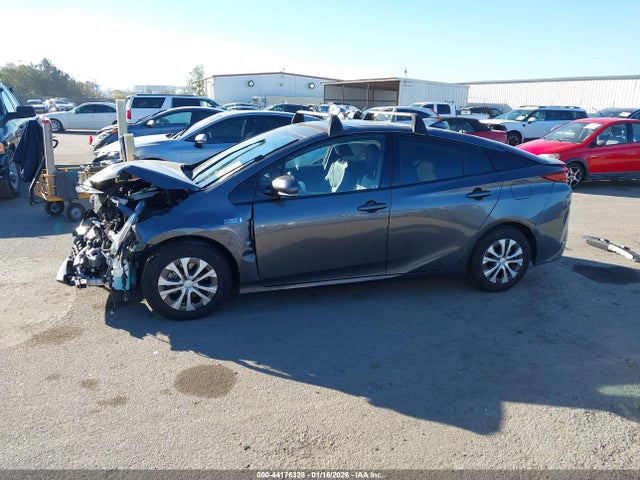 JTDKARFP2L3125647 Toyota Prius Prime Xle