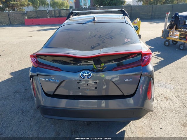 JTDKARFP2L3125647 Toyota Prius Prime Xle