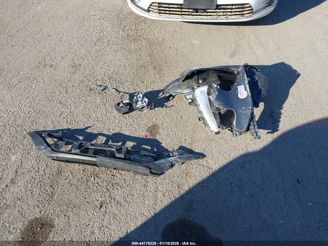 JTDKARFP2L3125647 Toyota Prius Prime Xle