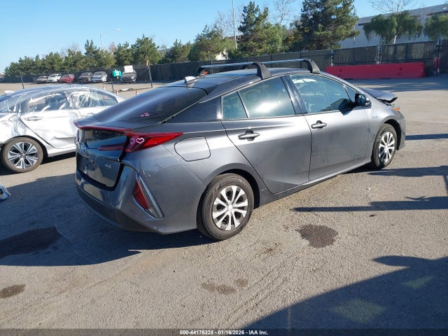 2020 TOYOTA PRIUS PRIME JTDKARFP2L3125647 Photo 3